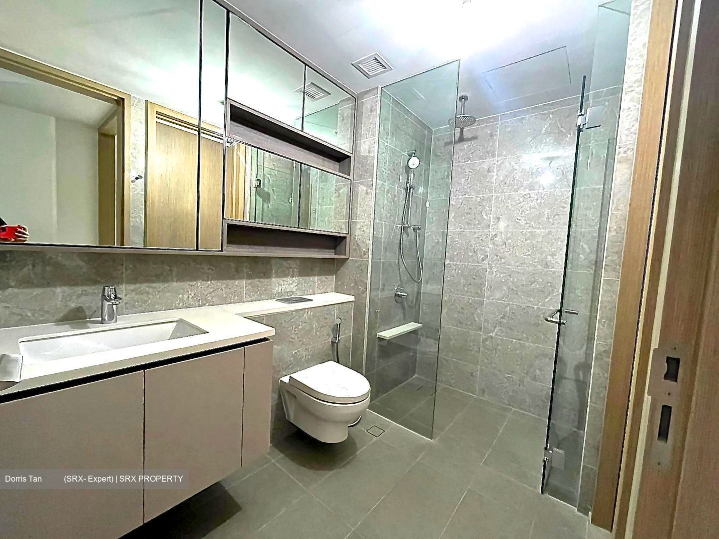 The Tapestry (D18), Condominium #404500671